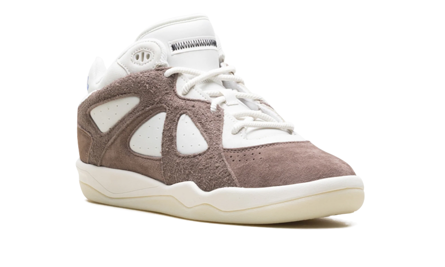 BadBo 1.0 "Bad Bunny - Brown" JS1469