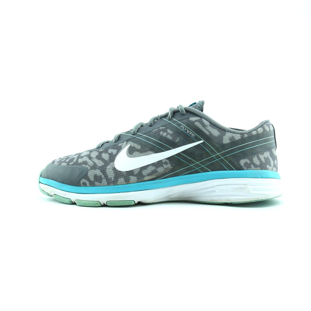 FLYWIRE