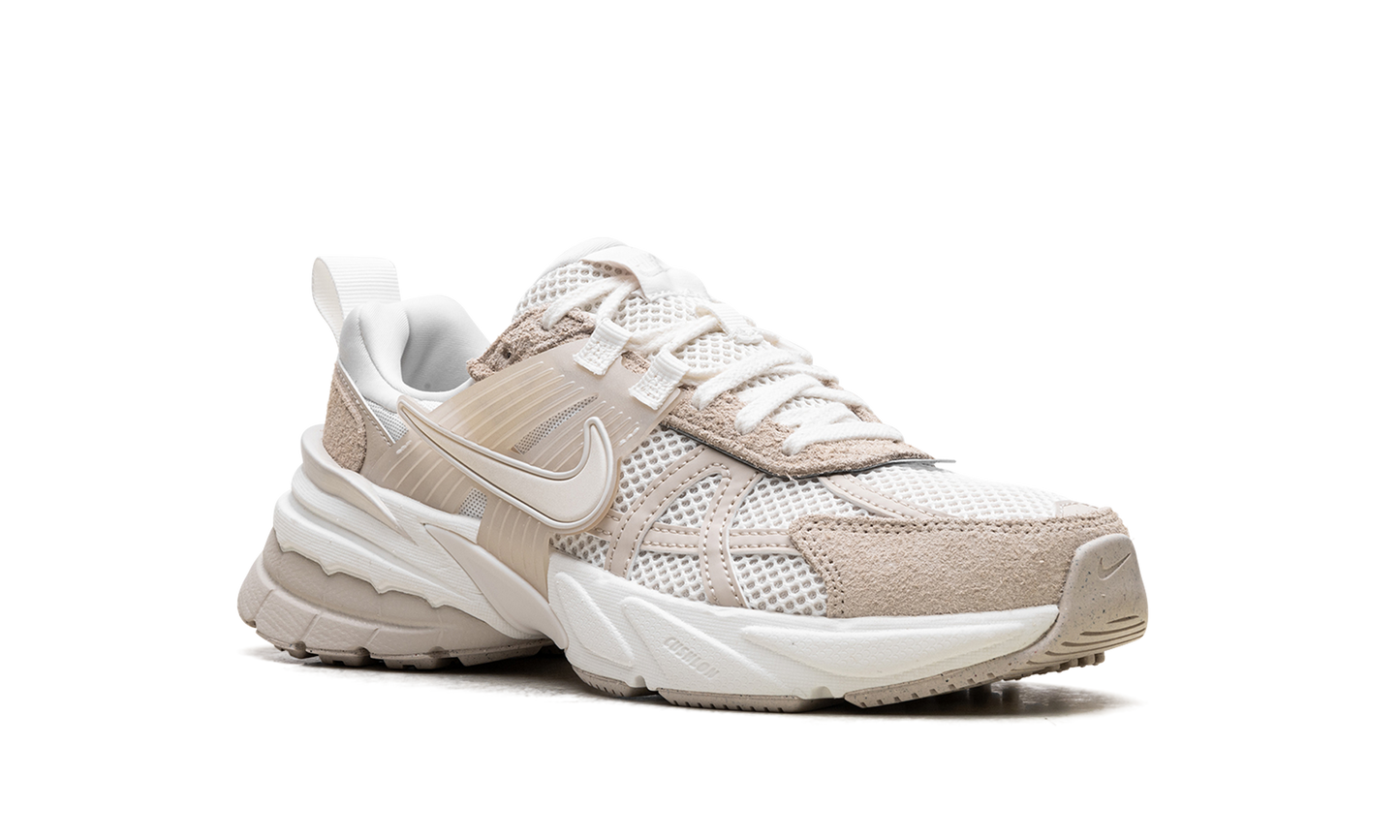 V2K Run WMNS"Sail Sand Drift" HV3917 133