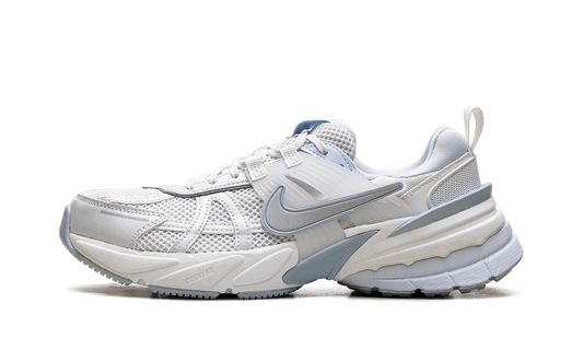 V2K Run WMNS "Platinum Tint Summit White Light Smoke Grey" FD0736 009