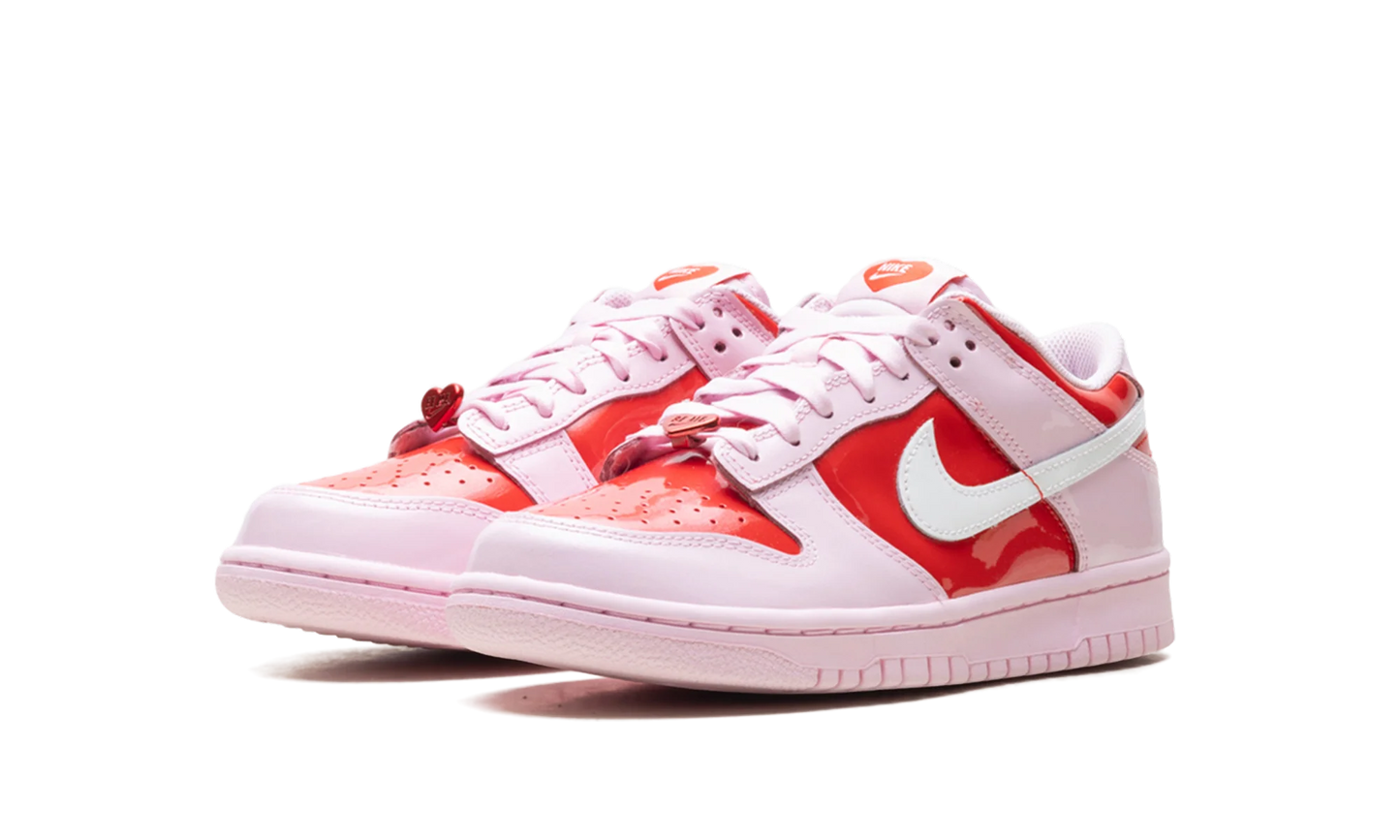 Dunk Low GS "Valentine's Day (2026)" IQ0218 663