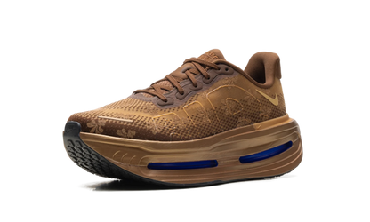 Vomero Premium WMNS "Flat Stout" IQ0028 200