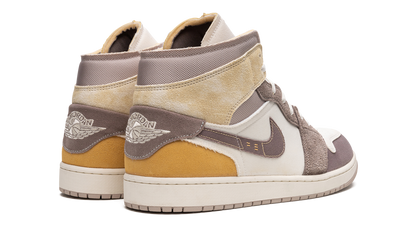 1 Mid SE Craft "Taupe Haze" DM9652 102