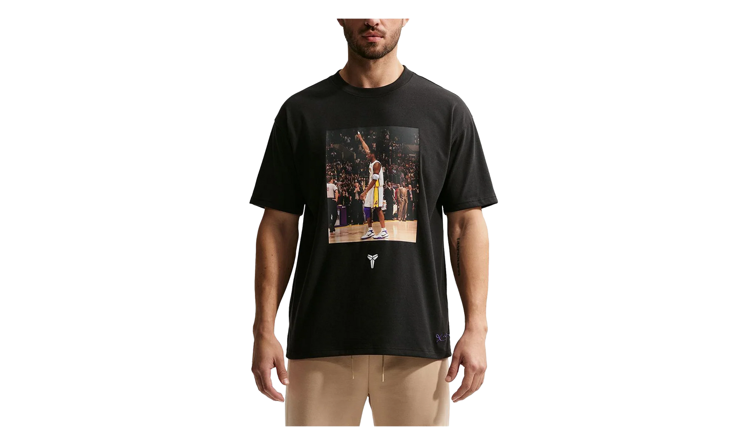 Kobe Bryant 81 Points M90 SP26 Tee "Black" IO1150 010