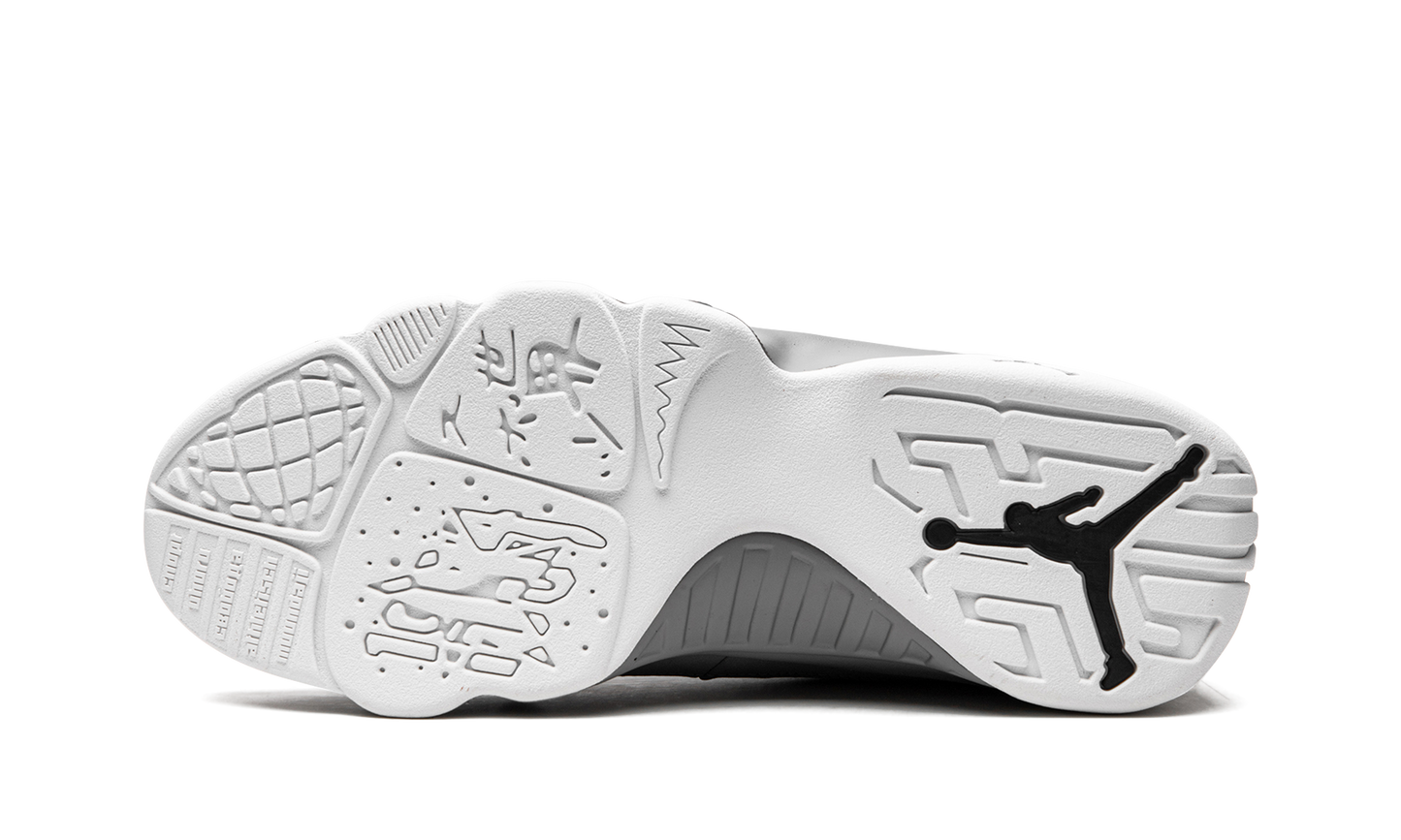 9 Retro "Particle Grey" CT8019 060