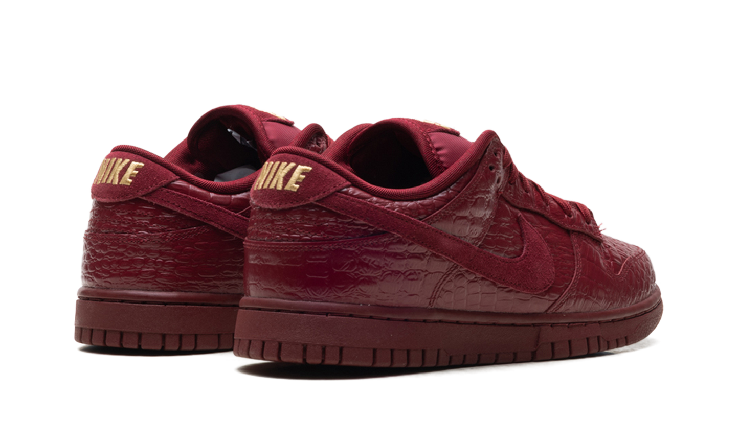 Dunk Low WMNS"Team Red Croc" HV4388 600