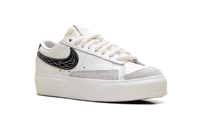Blazer Low Platform WMNS"Needlework" FJ4556 133