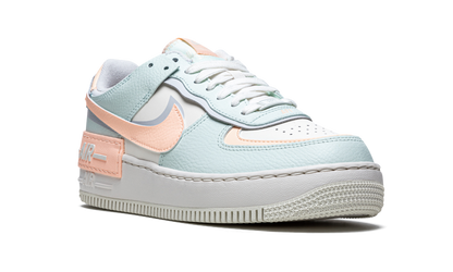 AF1 SHADO WMNS"Barely Green/ Crimson Tint" CU8591 104