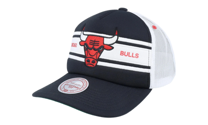 NBA Sideline Trucker Cap "Chicago Bulls - Black" HT8680 CBUBLCK