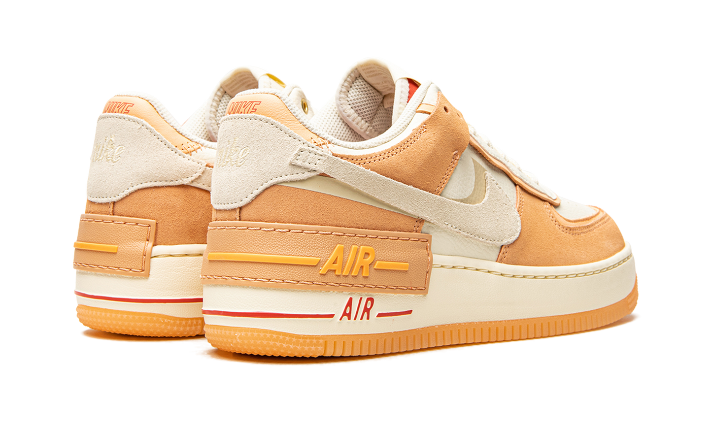 AIR FORCE 1 SHADO MNS WMNS"Sisterhood - Cashmere" DM8157 700