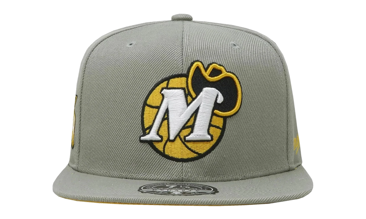 NBA Hardwood Classics Fitted Cap "Dallas Mavericks - Sunny Gray" 6HSFDX21134 DMAGREY