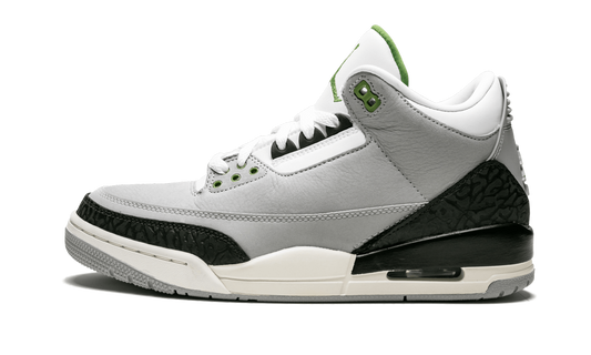 3 Retro "Chlorophyll" 136064 006