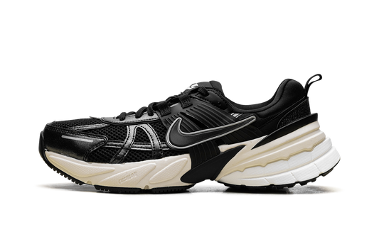 V2K Run WMNS"Black Muslin" FD0736 012