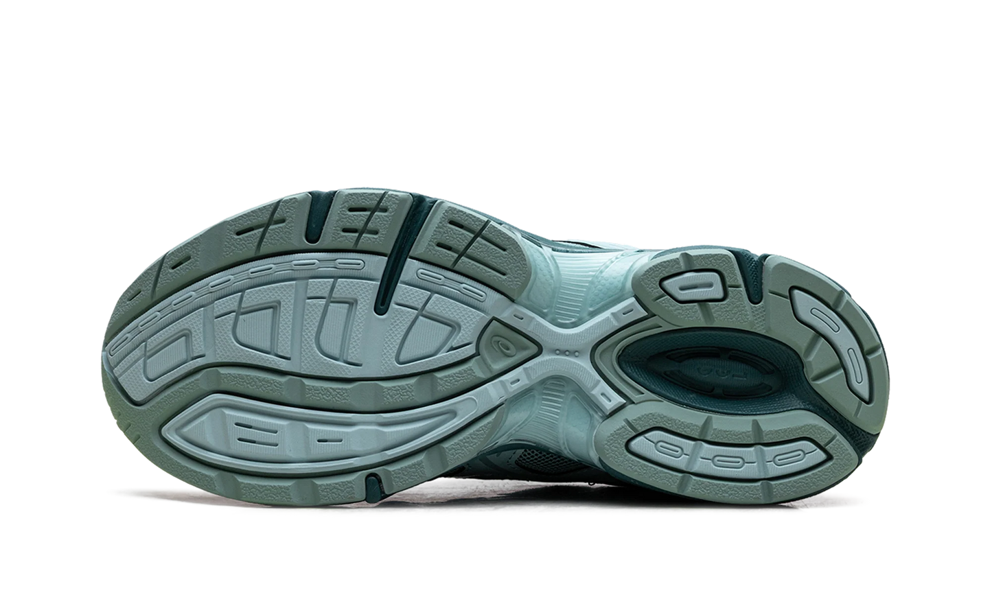 UB2-S Gel-1130 WMNS "Wasabi Aquatic" 1202A191 300