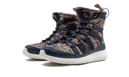 Roshe Run Hi Sneakerboot QS WMNS "Liberty of London Armory Navy" 633519 402