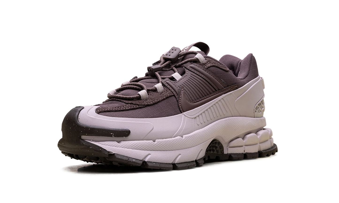 Nike Zoom Vomero 5 Roam WMNS "Particle Rose" HQ2181 501