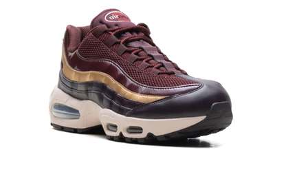 Air Max 95 SE WMNS "Big Bubble Burgundy Crush" IB6398 600