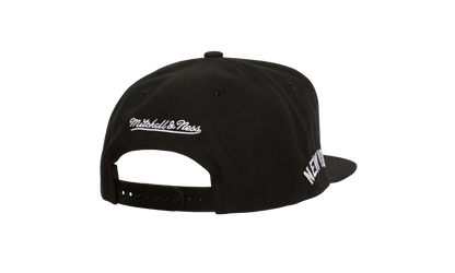MLB Evergreen Black White Snapback Cap "New York Yankees - Black" HS8544 NYYBLCK