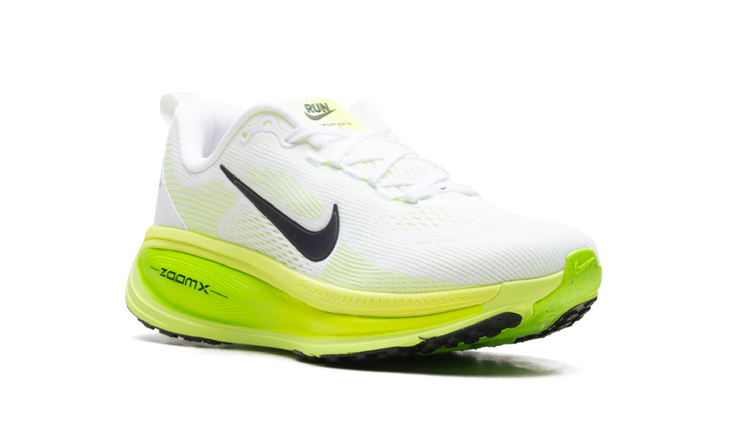 Vomero 18 WMNS"ELECTRIC GREEN" HM6804 102