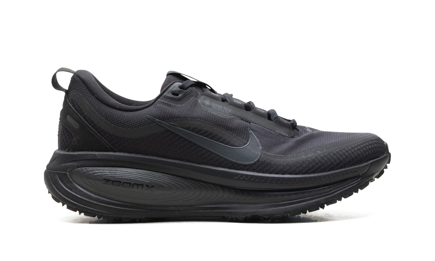 Vomero 18 Gore-Tex "Black Anthracite" HQ7001 001