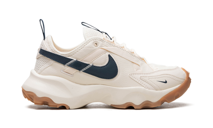 TC 7900 WMNS"Pale Ivory Armory Navy" DD9682 103