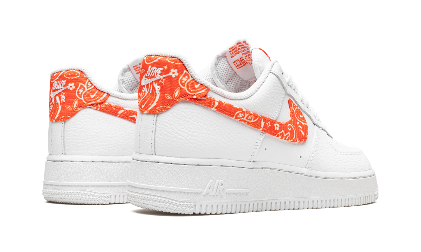 AIR FORCE 1 LO MNS WMNS"Orange Paisley" DJ9942 102