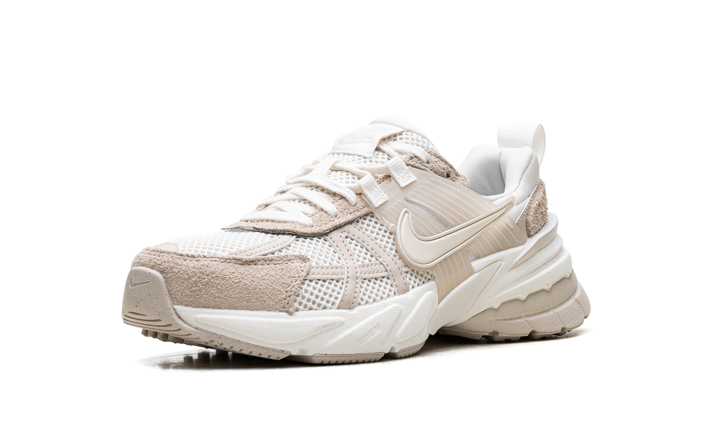V2K Run WMNS"Sail Sand Drift" HV3917 133