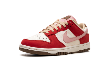 DUNK LO PRM WMNS"Bacon" FB7910 600