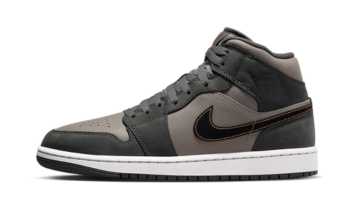 1 Mid SE "Night Stadium" FQ8338 017