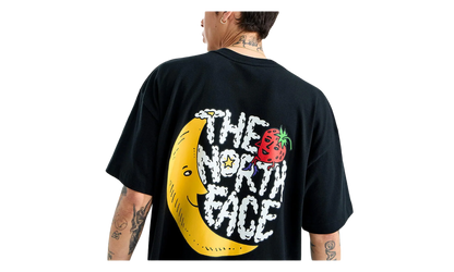 Basic T-Shirt "Sky High Farm - Black" NF0A8HHPJK31