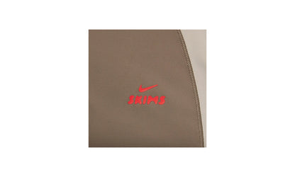 SHINE FRONT ZIP BRA "Nike - Truffle And Stone" SKM047