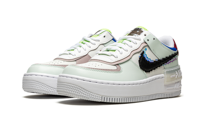 AF1 SHADO SE WMNS"Pixel Swoosh" CV8480 300
