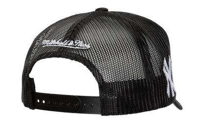 MLB Script Trucker Cap "New York Yankees - Black" HT8215 NYYBLCK