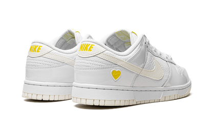 DUNK LO MNS WMNS"Yellow Heart" FD0803 100