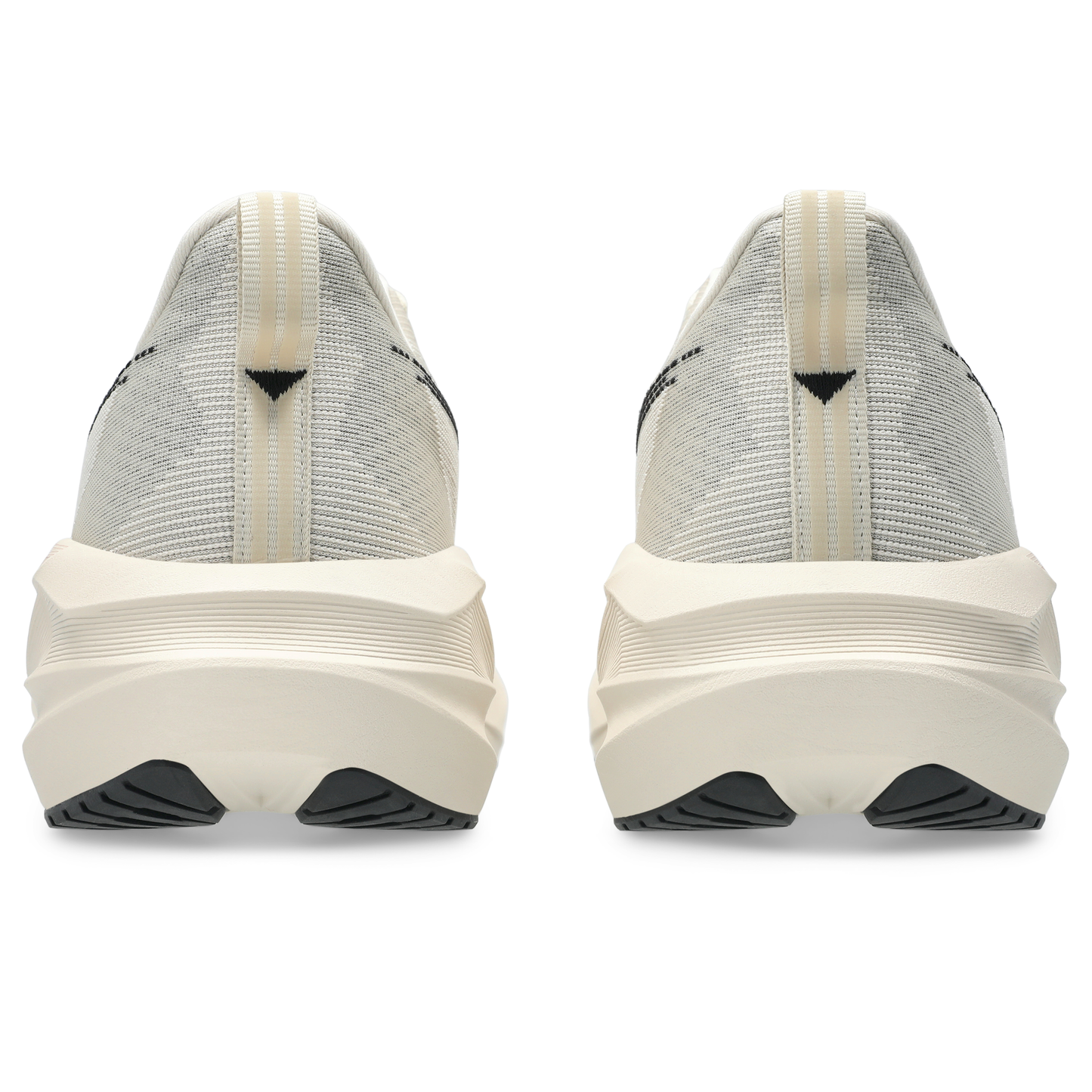 Men's Novablast 5 Running Shoes in Oatmeal/Black