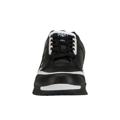 Metros Sneakers