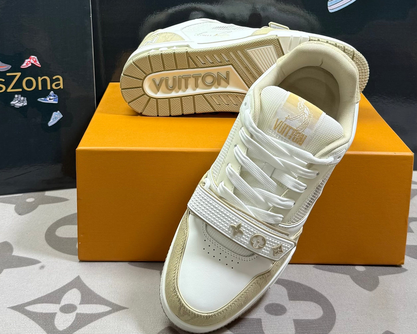 Trainer Beige White