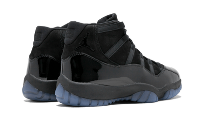 11 Retro "Cap & Gown" 378037 005