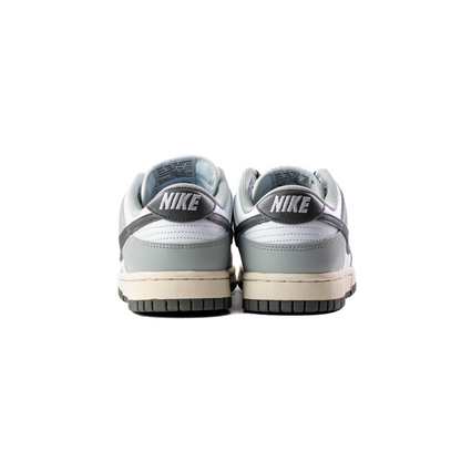Dunk Low 'Light Smoke Grey' Women's (2022)