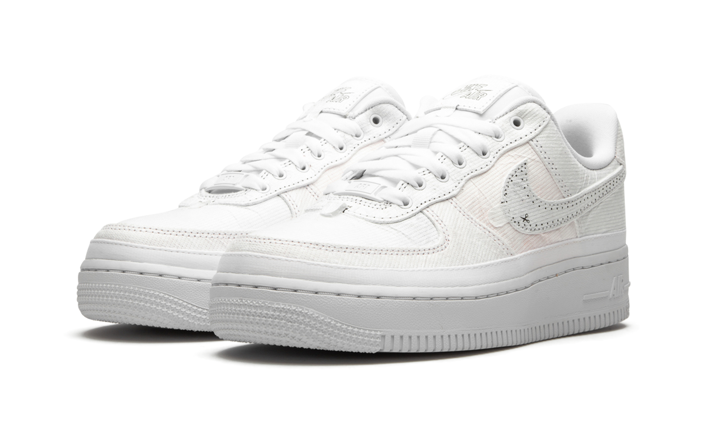 AIR FORCE 1 LO LX WMNS"Reveal - Black Swoosh" CJ1650 100