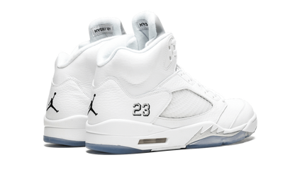 5 Retro "Metallic Silver" 136027 130
