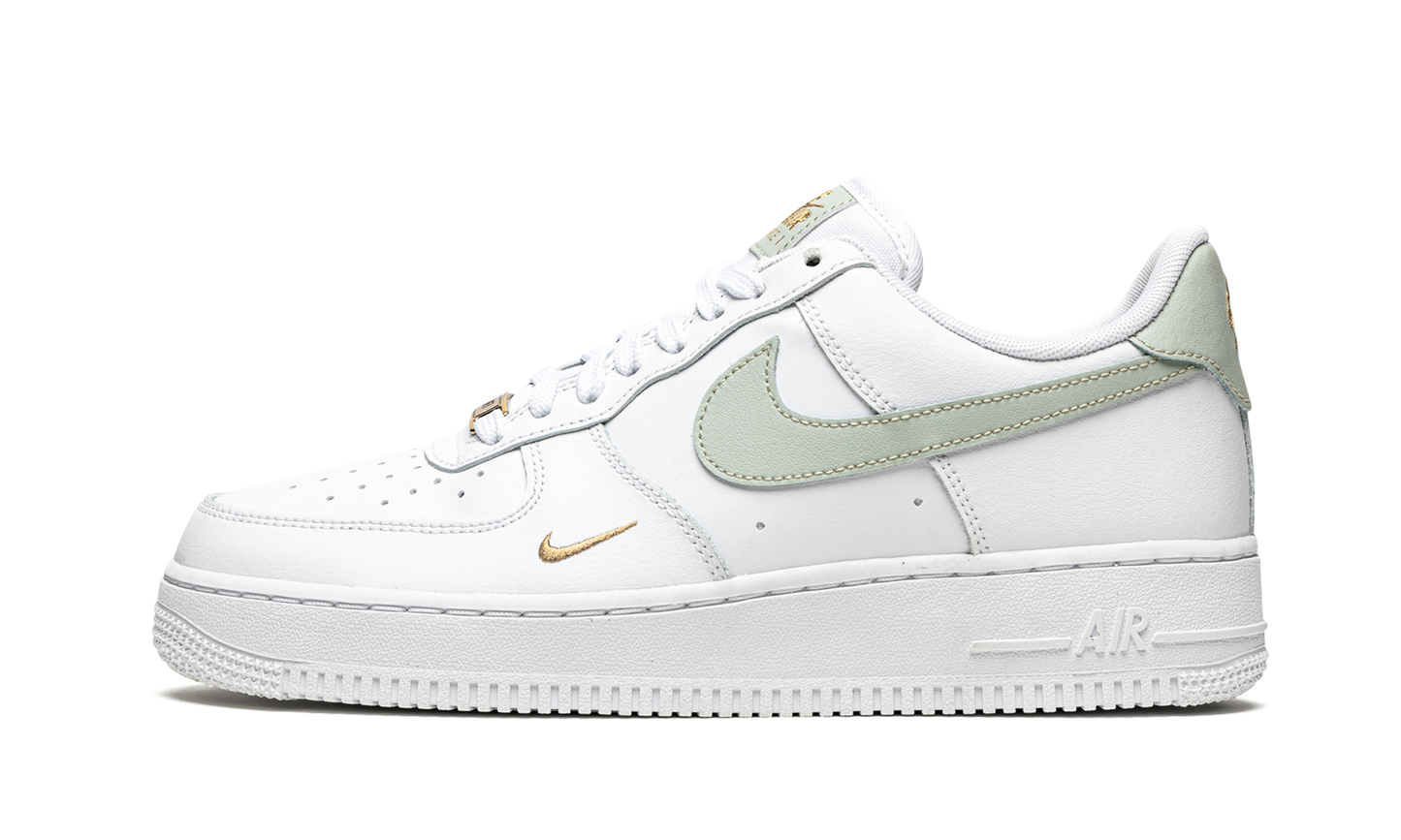 AIR FORCE 1 LO MNS WMNS"White/ Grey/ Gold"
