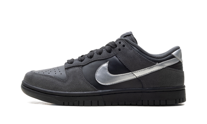 Dunk Low WMNS"Anthracite/ Metallic Silver" II7636 001