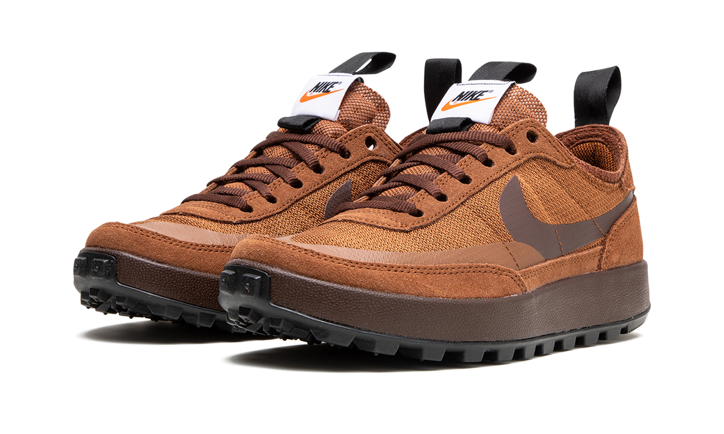 GENERAL PURPOSE SHOE WMNS"Tom Sachs - Field Brown" DA6672 201