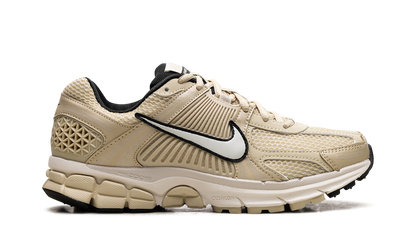 Air Zoom Vomero 5 WMNS"Team Gold" FJ2028 700