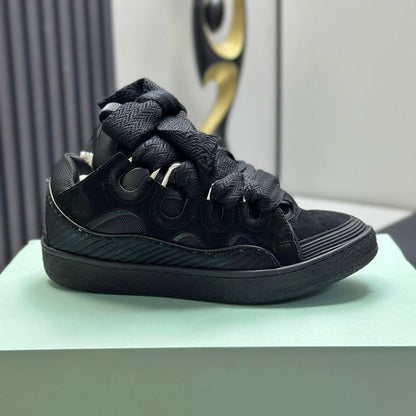 Leather Curb Triple Black