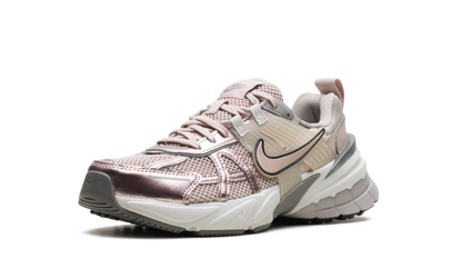 V2K Run WMNS"Particle Beige College Grey Light Bone" FD0736 201