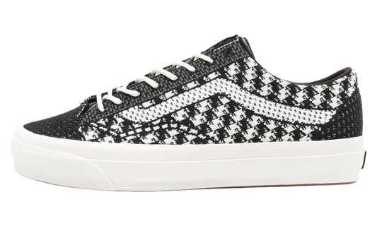 Old Skool 36 EK "Black" VN000D8HHR01