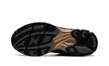 Gel-Nimbus 10.1 "Black / Rose Gold" 1203A761 001