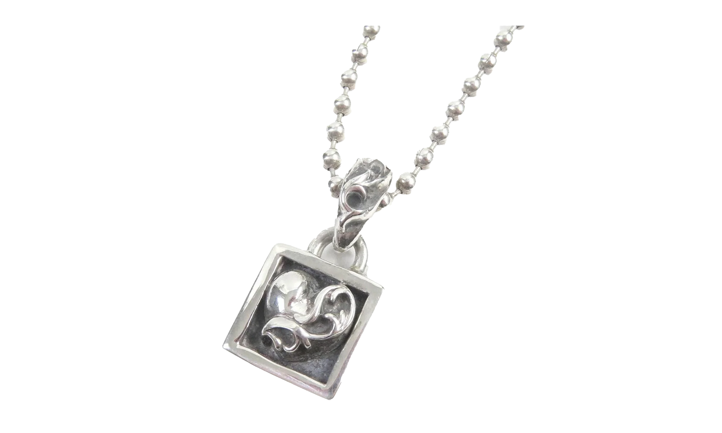Autre Marque Heart Square Pendant & Necklace "Silver" CHRM0642